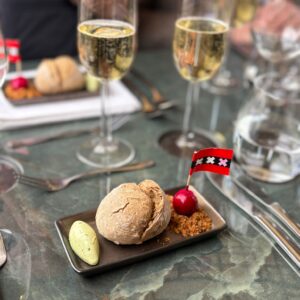 Lunch - Table for Four